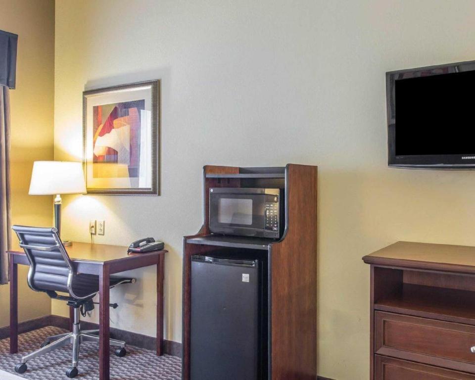 Comfort Inn & Suites Madisonville Ngoại thất bức ảnh
