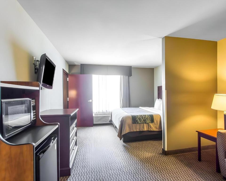 Comfort Inn & Suites Madisonville Ngoại thất bức ảnh