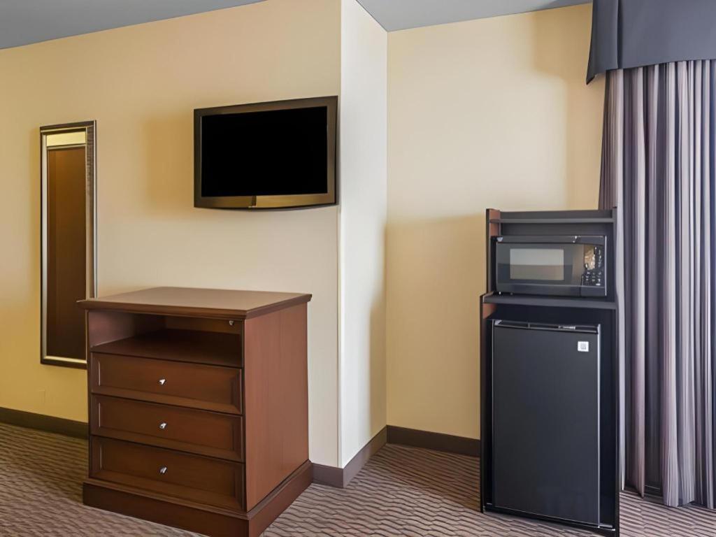 Comfort Inn & Suites Madisonville Ngoại thất bức ảnh