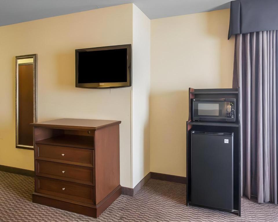 Comfort Inn & Suites Madisonville Ngoại thất bức ảnh