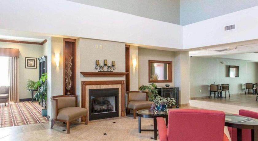 Comfort Inn & Suites Madisonville Ngoại thất bức ảnh