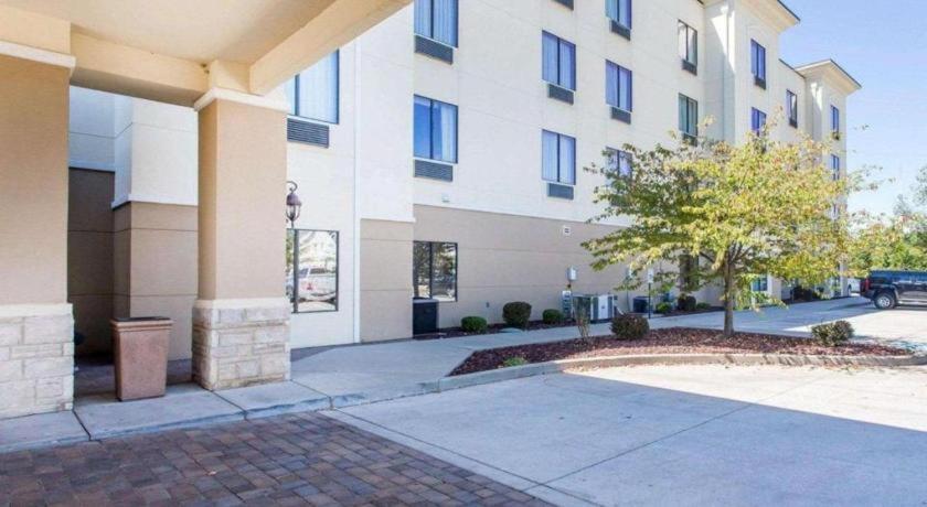 Comfort Inn & Suites Madisonville Ngoại thất bức ảnh